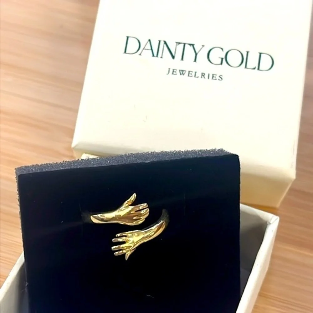Brand New 14K Gold Plated Sterling Silver Hug Wrap Ring Love Friendship Hands